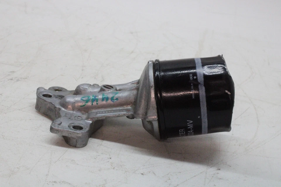 Carcasa de filtro de aceite de motor Mazda CX-5 2020 2,5 L OEM 18 19 20 Foto 4 de 4