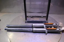 2007 Kawasaki Vulcan 900 VN900 Custom FRONT FORKS SHOCK SUSPENSION PAIR Straight