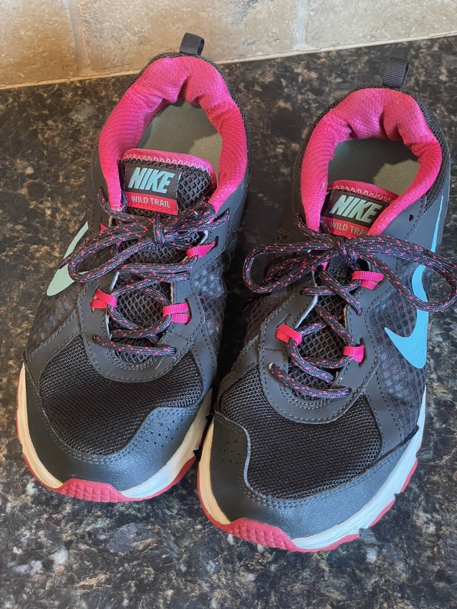 nike wild trail running shoes womens