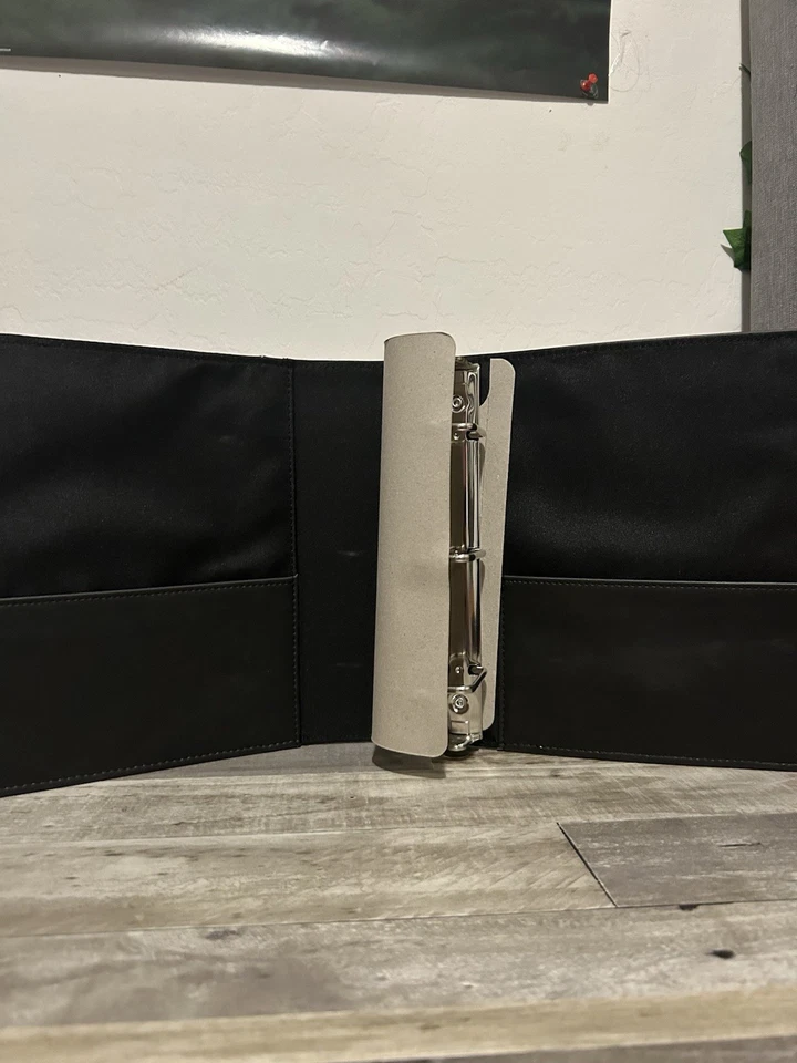 Samsill My Broadway Collection 3 Ring Binder / Sleeves Included - Image 3 of 4