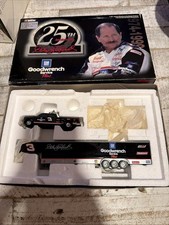 1999 Dale Earnhardt 3 Goodwrench 25th 1/64 Action Nascar Dually  Show Trailer