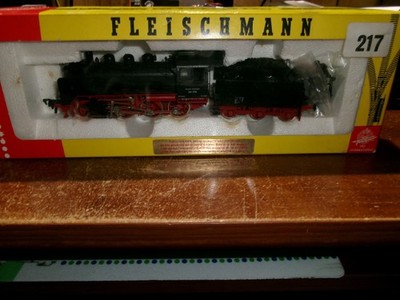 FLEISCHMANN HO SCALE #4140     2-6-0 STEAM LOCOMOTIVE-DB