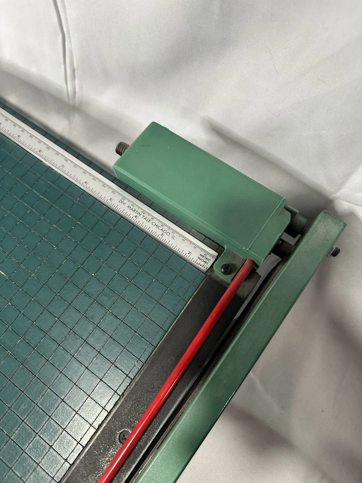 "Tabla de cortar de madera maciza Premier vintage n.º 215 hecha en Chicago 15"" x 15"" excelente" Foto 4 de 4