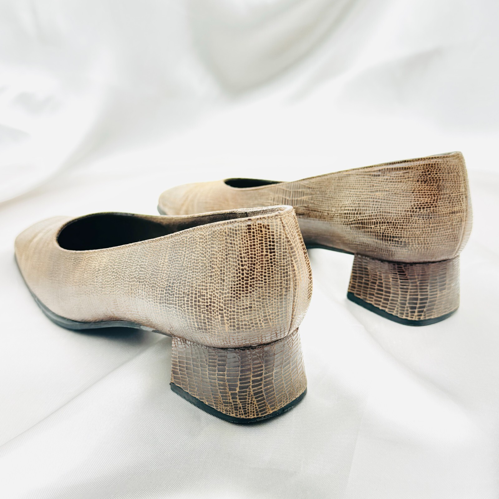 Stuart Weitzman Gray Patterned Leather Pumps Squa… - image 2