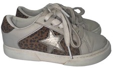 Art Class Kaitlyn Court Sneakers Girls Size 13 White Leopard Gold Star Casual