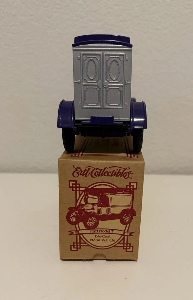 Kansas State University Wildcats KSU Ertl 1913 Ford Model T Delivery Van Bank - Image 4 of 4