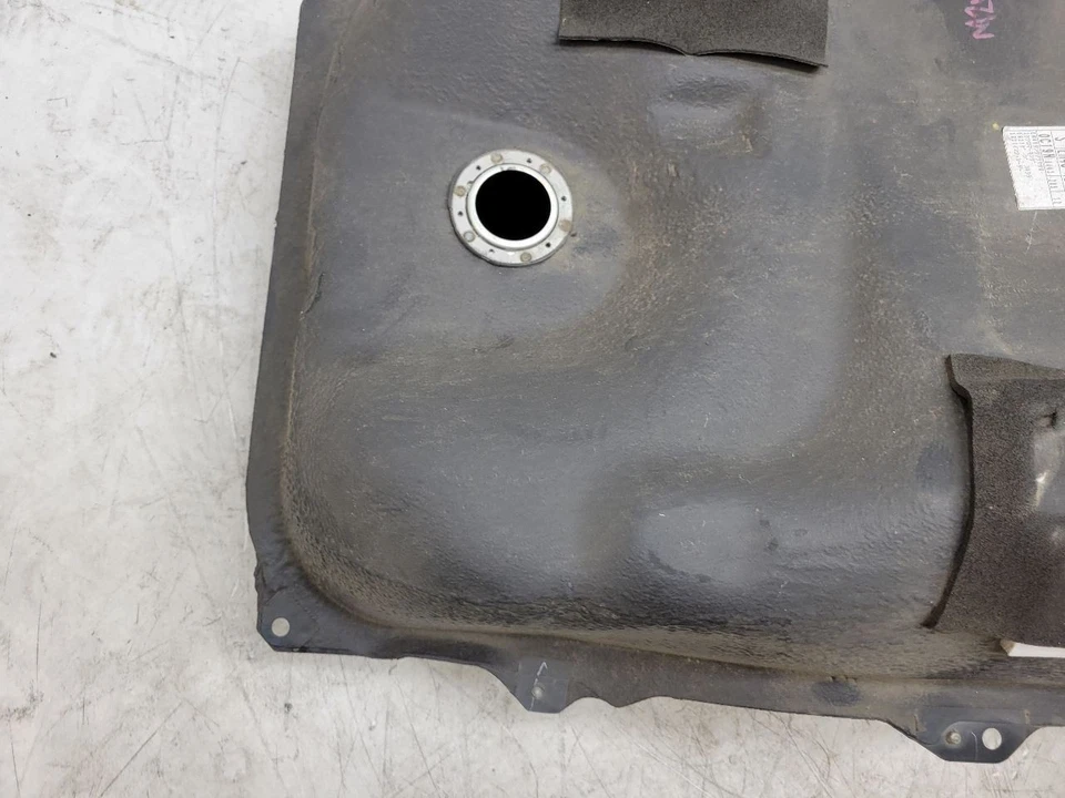 2010 2011 2012 MAZDA CX-7 TANQUE DE GASOLINA TANQUE DE COMBUSTÍVEL FABRICANTE DE EQUIPAMENTO ORIGINAL EH4842110B - Imagem 3 de 4