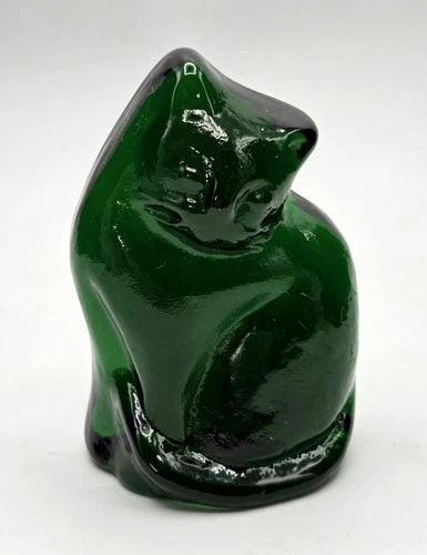 2025 Blenko Glass Cat Clover Green Figurine/Paperweight