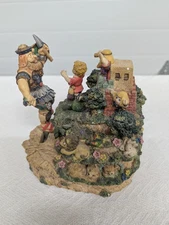 David & Goliath Musical Moving Figurine Plays Jesus Loves Me Music Box