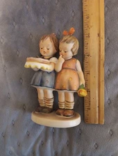 M I HUMMEL GOEBEL FIGURINE HAPPY BIRTHDAY" HUM #176/0 TMK5 5" Tall Cute!!!!!