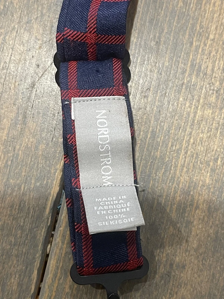 Pajarita a cuadros Nordstrom para niño azul marino y rojo fiesta boda talla única 100 % seda Foto 4 de 4