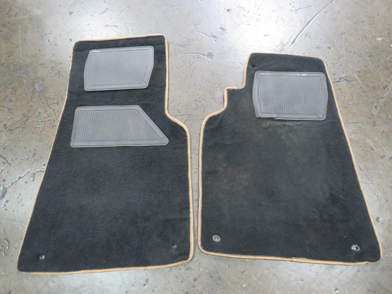 Ferrari 550, Floor Mat Set, Black/Tan, Used, P/N 65380496 | eBay