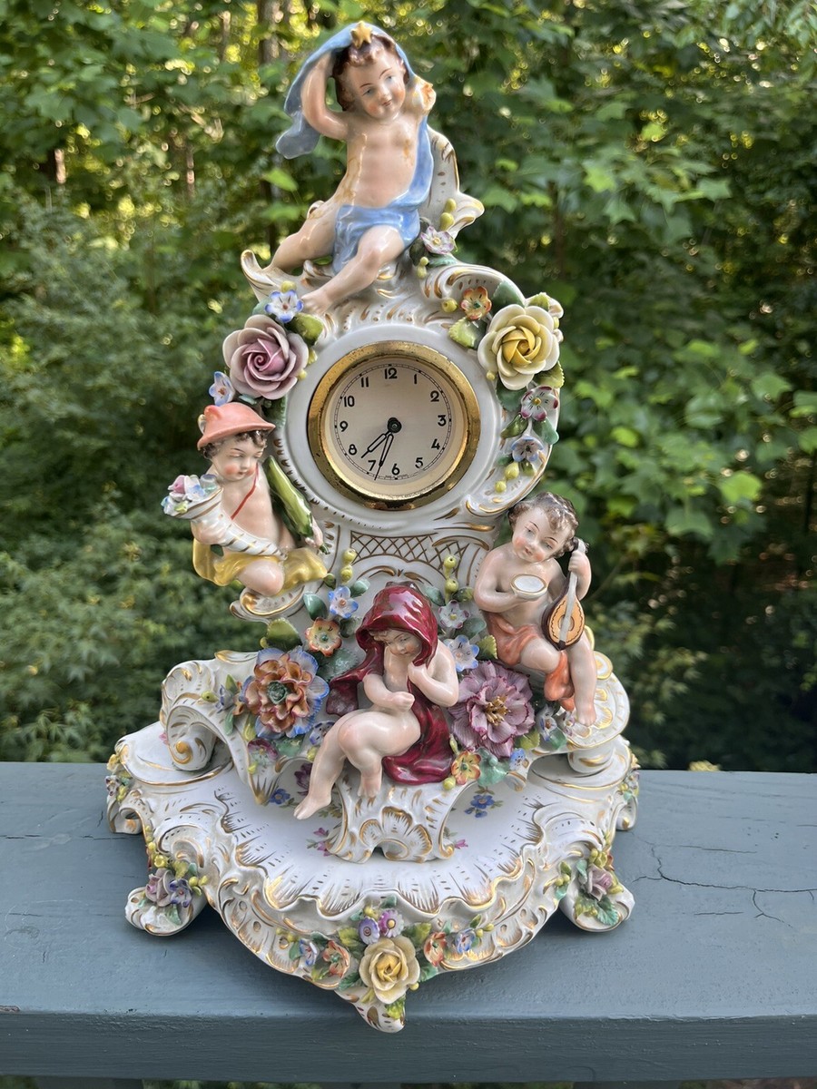 large Antique Sitzendorf Dresden Porcelain mantle Clock Cherubs