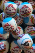 CLEARANCE☆ZURU Mini Brands SNEAKERS One Mystery Capsule☆