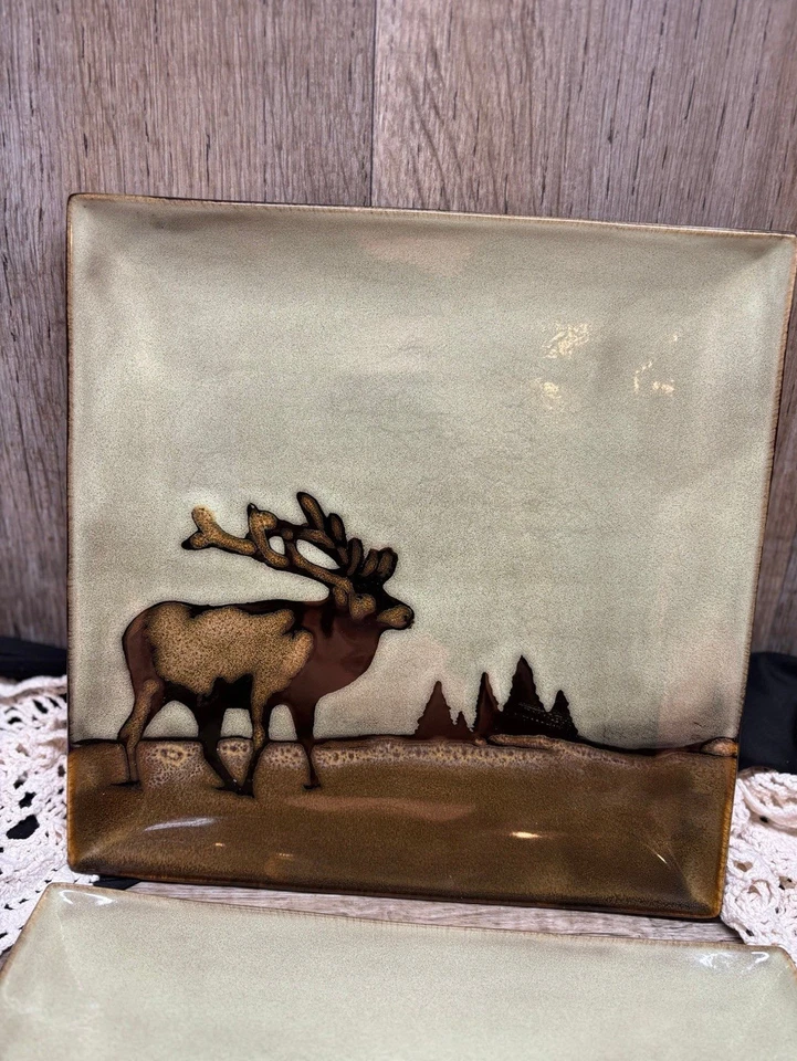 "Juego de 2 platos de cena cuadrados de alce itinerante Better Homes And Gardens 10 3/4"" rústicos" Foto 4 de 4