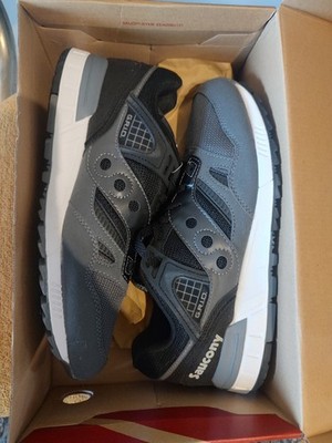 New in box Men's saucony grid sd black/gray Sneakers size 10.5