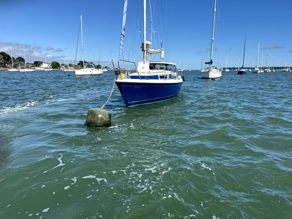 LM 26 Motor sailing yacht - Image 3 of 4