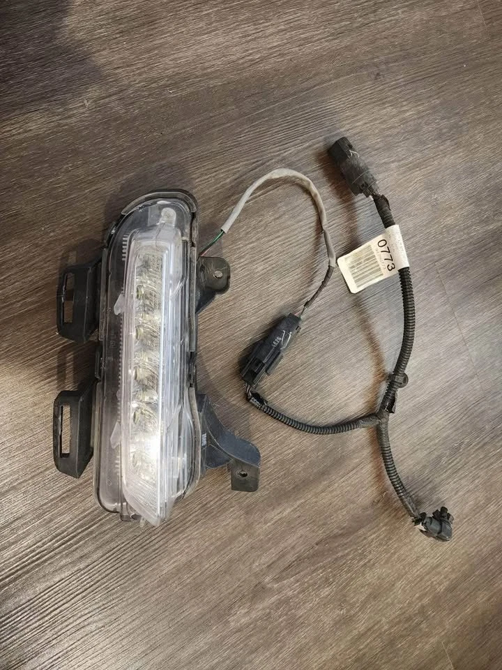 Luz de circulación diurna del lado izquierdo del conductor Chevrolet Cruze 2015-2016 OEM 94523304 Foto 2 de 4