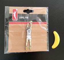 #22 Caitlin Clark Jumper Pin. Indiana Fever. White uni. banana Runt for scale.