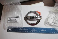 Factory NEW In Package 2007-2012 Nissian   emblem