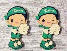 nurse doctor wood sewing buttons 2 holes 1 1/8 inch green 2pc