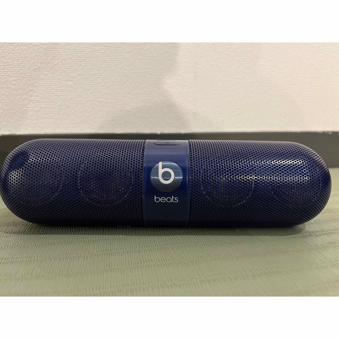 Beats Pill 2.0 Bluetooth Speaker + Man Stand Navy Blue Limited 