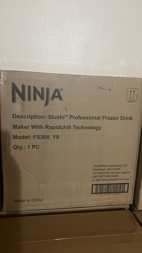 Modelo profesional de máquina de bebidas congeladas Ninja FS300 SLUSHi™ con tecnología RapidChill - Imagen 2 de 2
