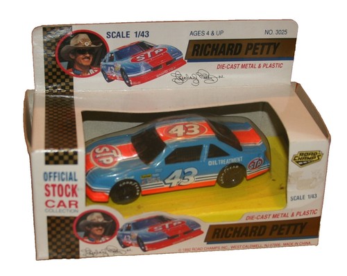NIB 1996 Richard Petty 50th Anniversary Racing Champions #43 STP
