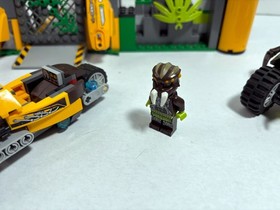 LEGO Chima: Lavertus' Outland Base 70134 (2014)