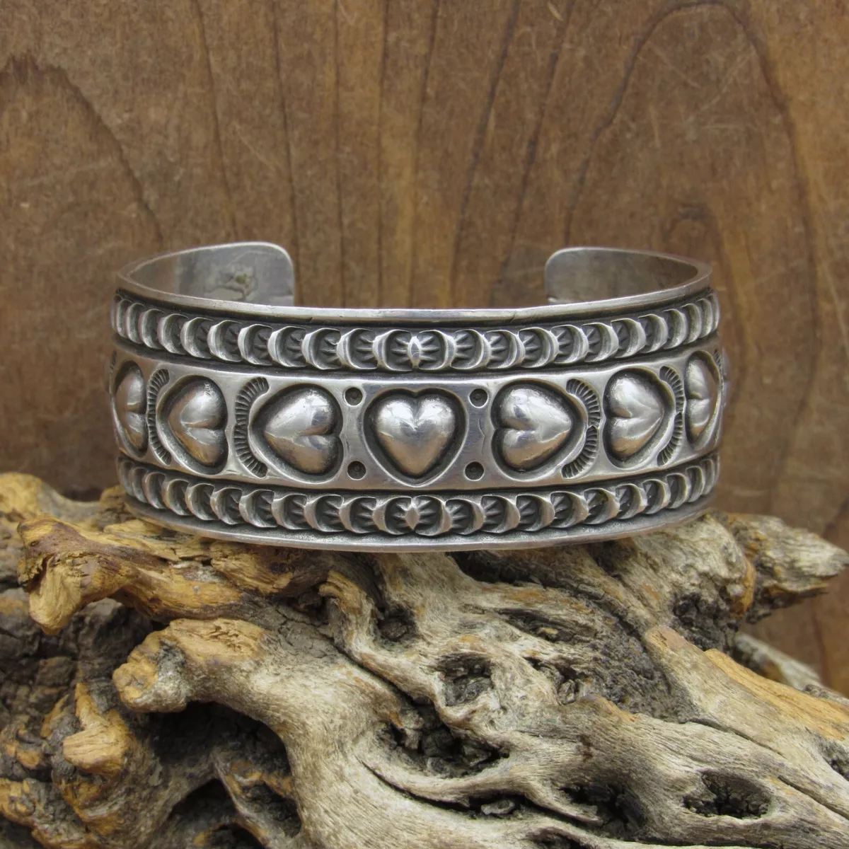Vintage Sterling Silver Navajo Stamped Heart Cuff Bracelet By Sunshine  Reeves