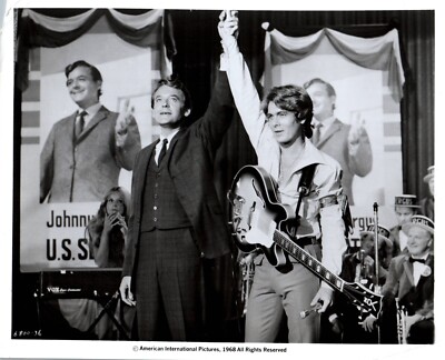 Christopher Jones + Diane Varsi in Wild in the Streets (1968)   Photo K 692