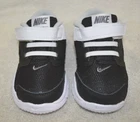 Baskets pour tout petits garçons Nike Flex Supreme TR 3 noires/gris/blanc   Taille 5C neuves dans leur emballage