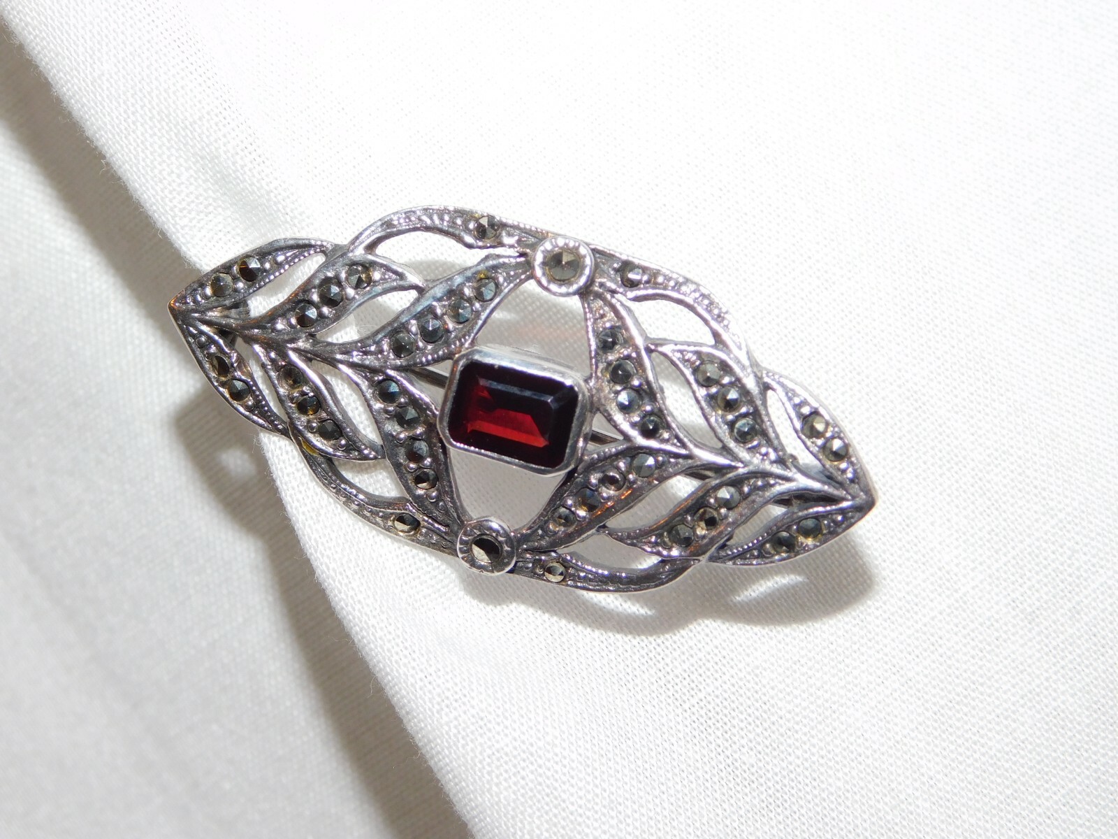 VINTAGE SOLID  SILVER MARCASITE GARNET BROOCH 5.5… - image 8