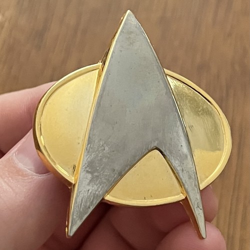 VTG 1988 Paramount Pics Star Trek The Next Generation Communicator Lapel Pin