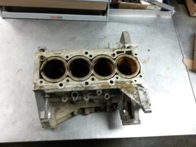 Engine Cylinder Block For 98-02 Saturn SL1  1.9