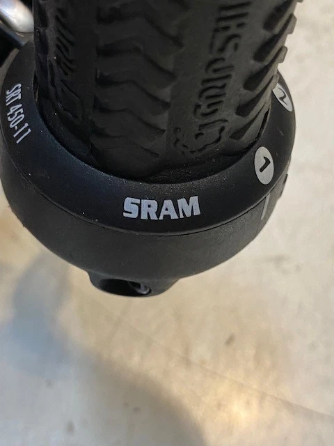 5 Quantity of SRAM SRT 450-11 3-Speed Grip Shifter & Brake Levers (5 Quantity) - Image 3 of 4