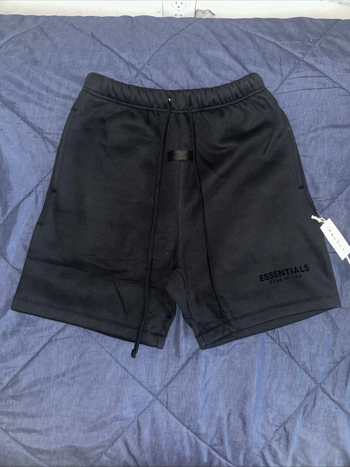 Black Essentials Shorts Size Small
Opens in a new window or tab