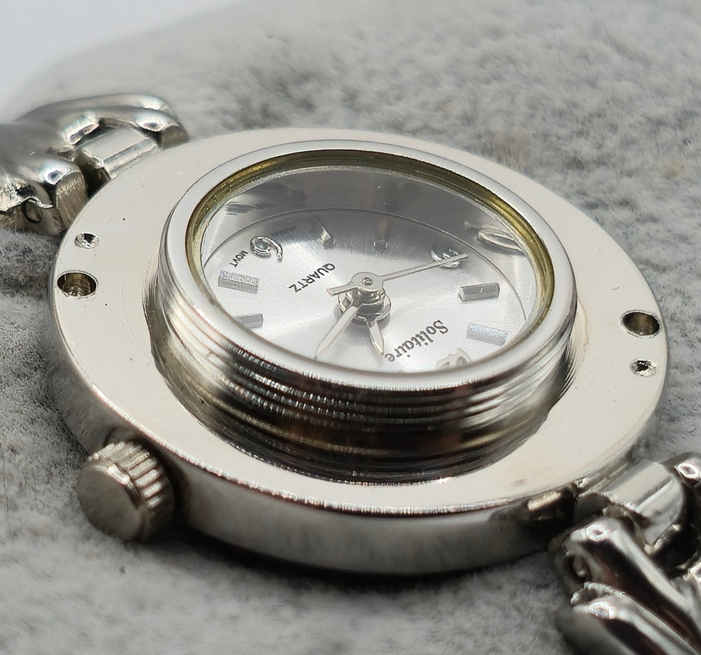 Solitaire Woman’s Interchangeable Bezel Quartz Si… - image 8