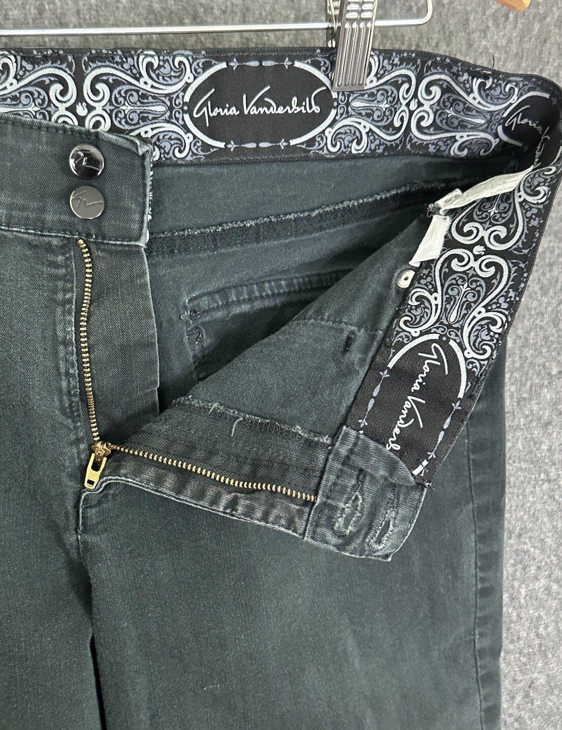 Picture 3 of 15