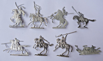 Plats d'étain - Zinnfiguren - plats d'étain : 8 cavaliers