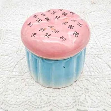 1960s Earl Bernard Two-Piece Ceramic Lidded Trinket Dish/Dresser or Vanity Table