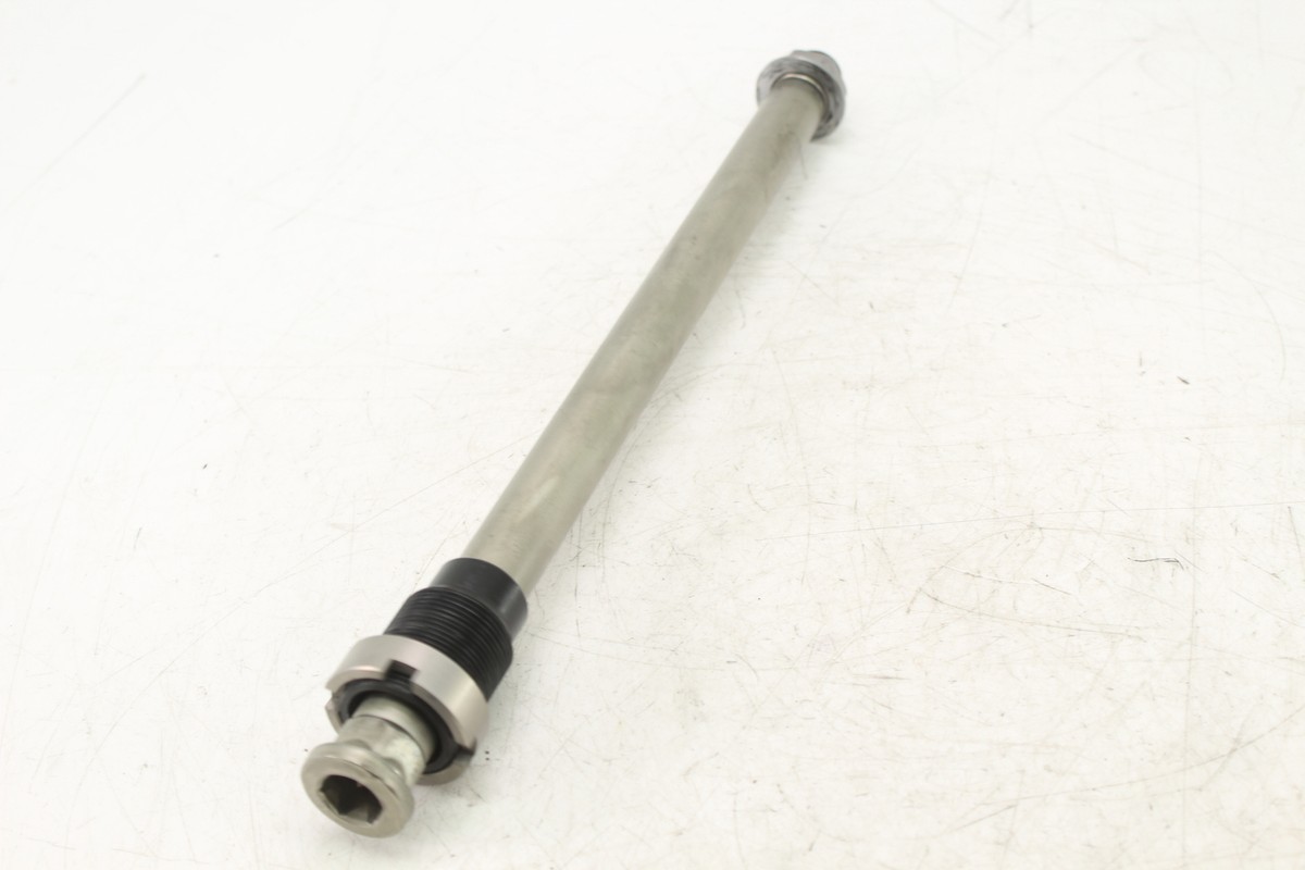 hakkacandyland　0324 Amazon.com: E-7J612-64013 Bucket Cylinder for Kubota Front