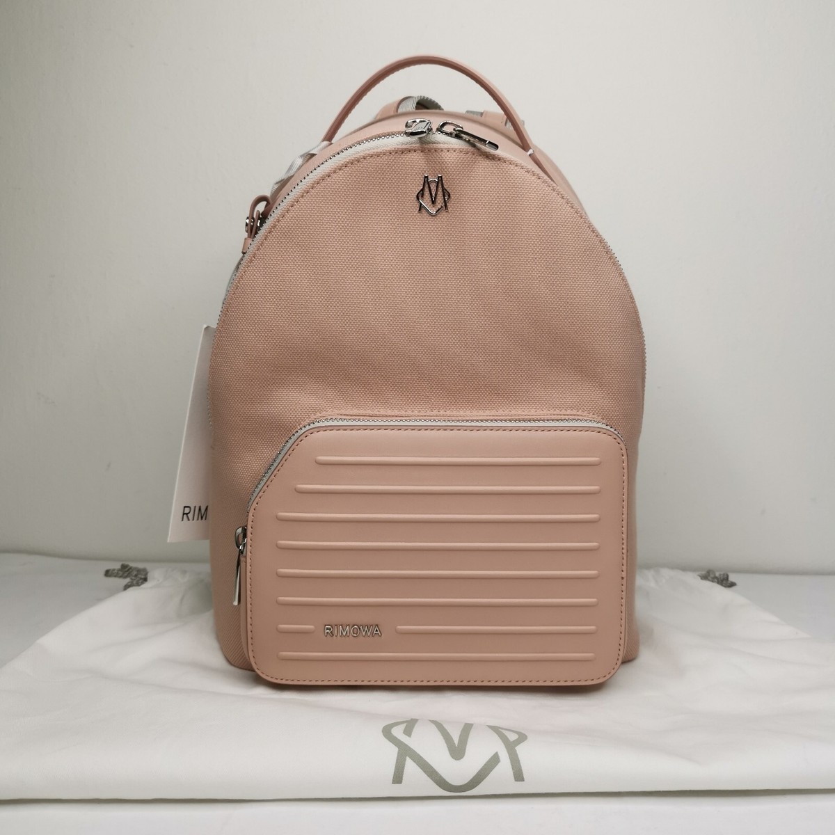 マキ　RIMOWA NEVER STILL BACKPAC Never Still Flap Backpack Large in Canvas | All Black | RIMOWA