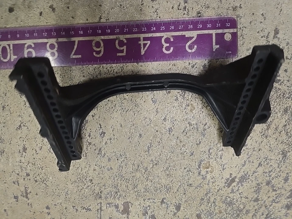 1974 - 1977 Ford Pinto, Mercury Bobcat, NOS Batterry Bracket - Image 4 of 4