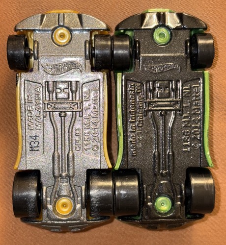 Due versioni sfuse di Hot Wheels Chicane Gold 2009 e Green 2019 - Foto 3 di 24
