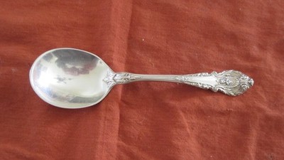 WALLACE SIR CHRISTOPHER STERLING SILVER CREAM SOUP SPOON NO MONOGRAM