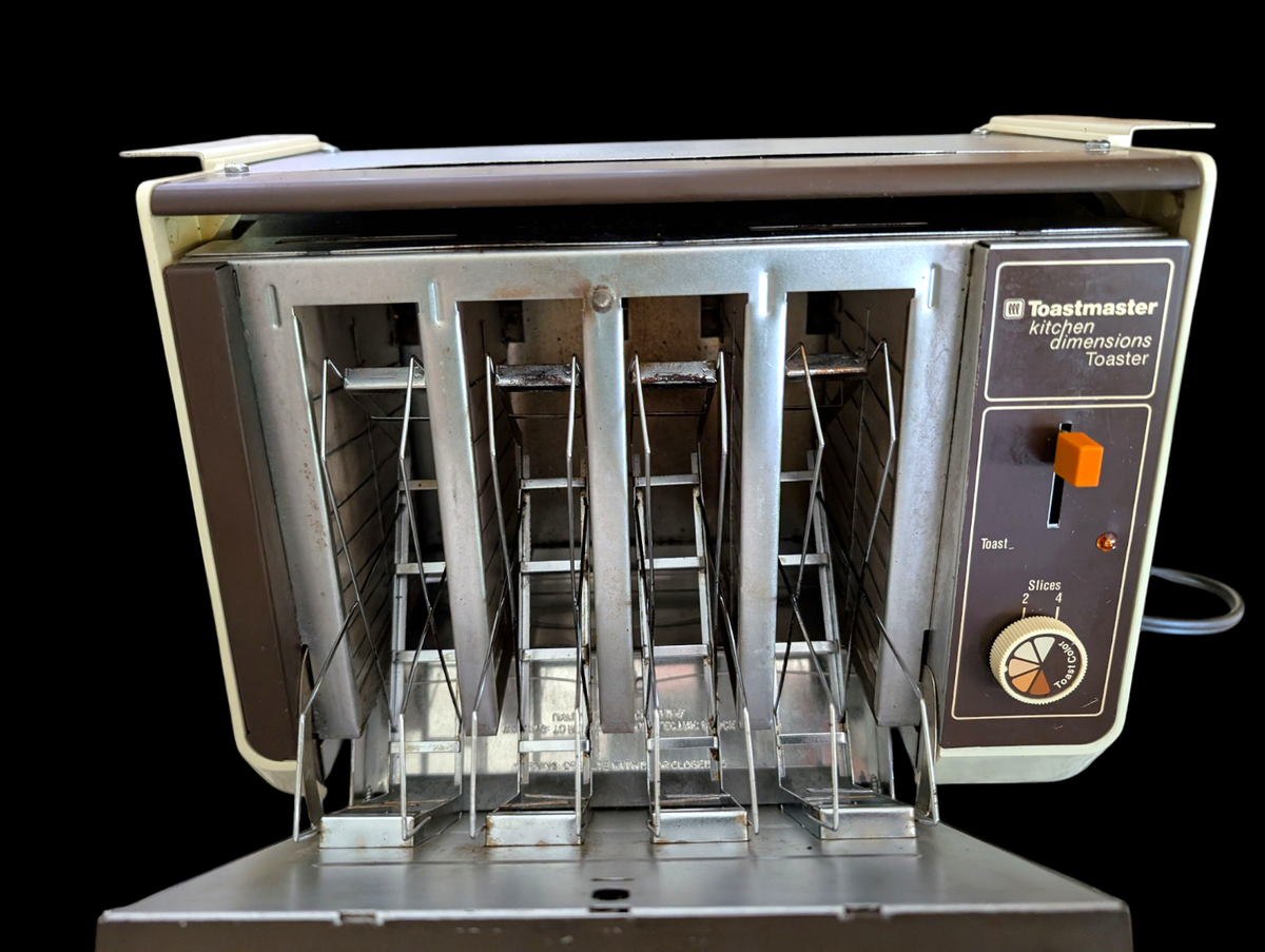 CLEANED Vtg Toastmaster Under Cabinet 4 Slice Toaster 785