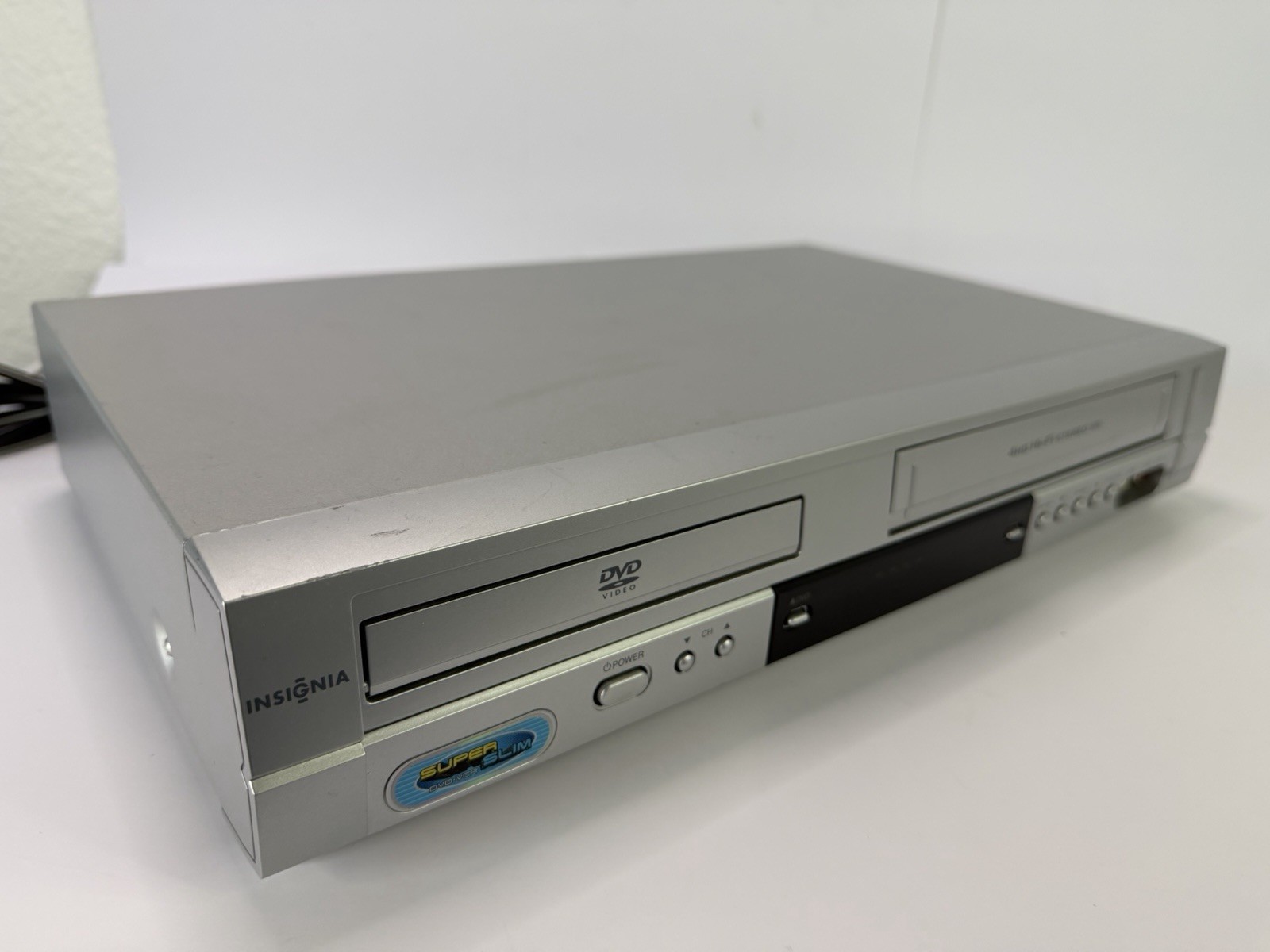 ARIZONA CLEAN Insignia IS-DVD040924A DVD VCR Combo Player Sl