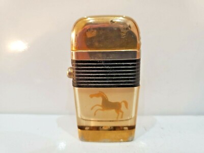 VINTAGE WORKING Scripto VU Lighter Charging Trojan Stallion Horse & Gold Black