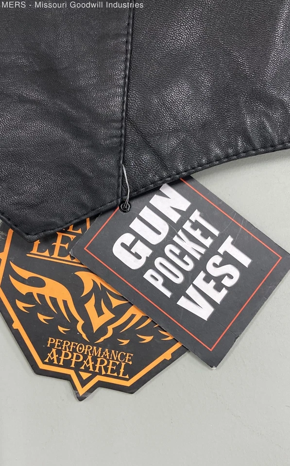 Milwaukee Leather Women's Black Snap Button Lace Up Sides Leather Vest Size M - Image 4 of 4